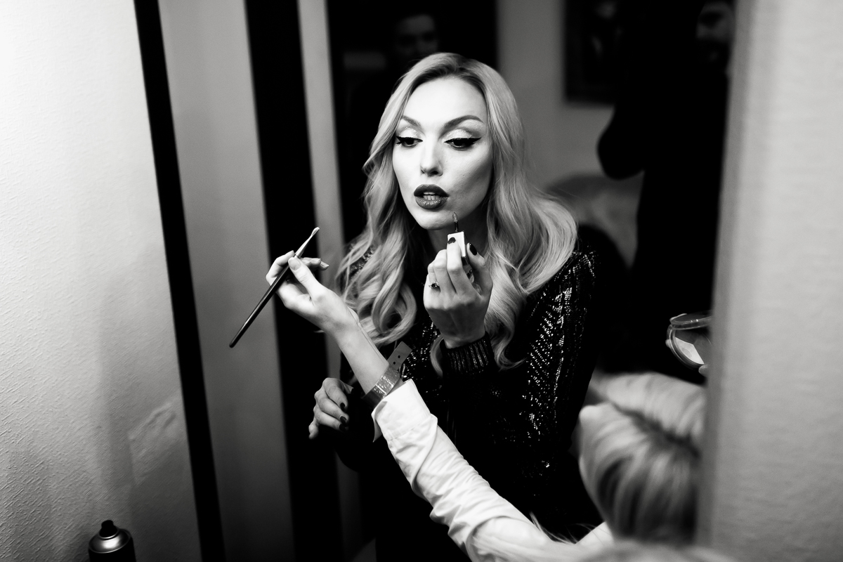 Оля Полякова